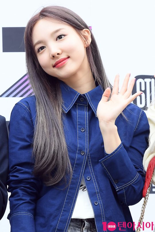 그룹 트와이스 나연