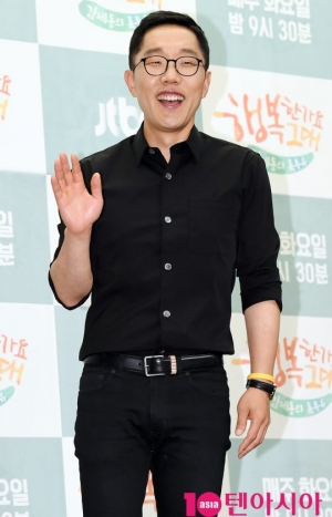 김제동 '굿모닝 FM' 하차...후임 최욱·장성규 물망