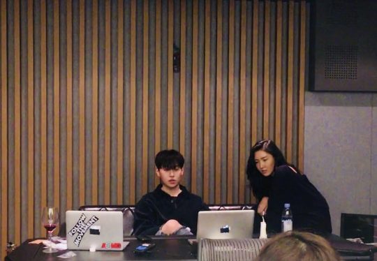 그룹 마마무의 화사, 프로듀서 우기 / 사진제공=하이어뮤직