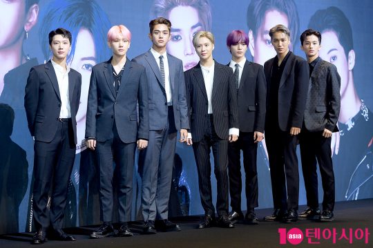 슈퍼엠(SuperM) 텐(왼쪽부터), 백현 ,루카스, 태민, 태용, 카이, 마크