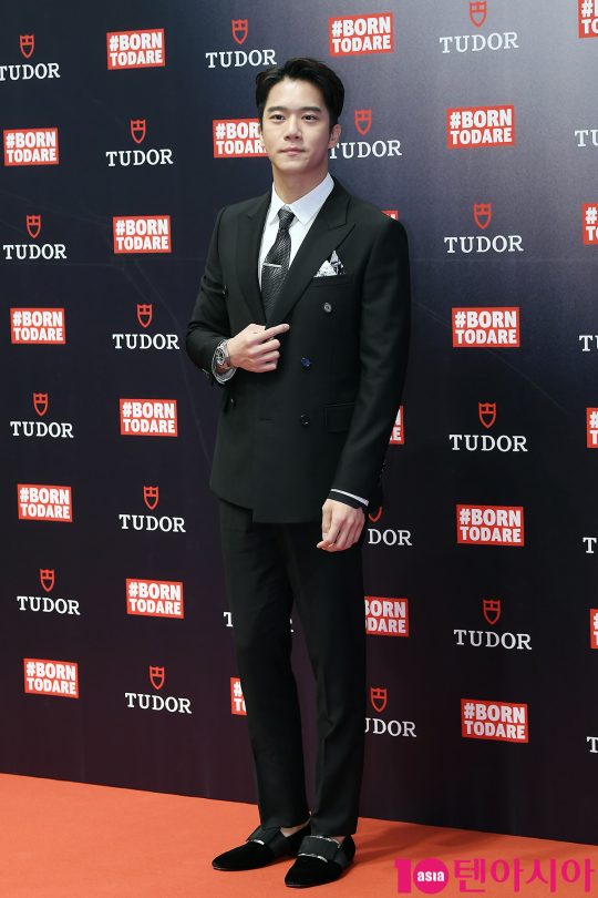 배우 하석진