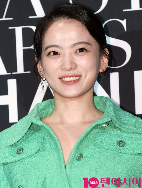 배우 천우희가 5일 오후 부산 해운대구 파라다이스호텔 부산에서 열린 ‘제 7회 아시아 스타 어워즈’ 행사에 참석하고 있다.