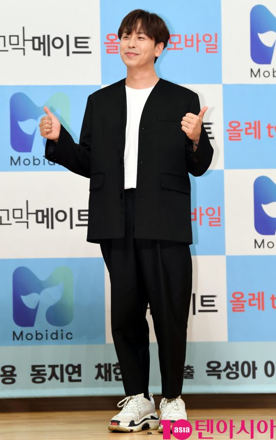 데이브레이크 이원석이 8일 오후 서울 양천구 목동 SBS 사옥에서 열린 SBS 웹예능 ‘고막메이트’ 제작발표회에 참석하고 있다.