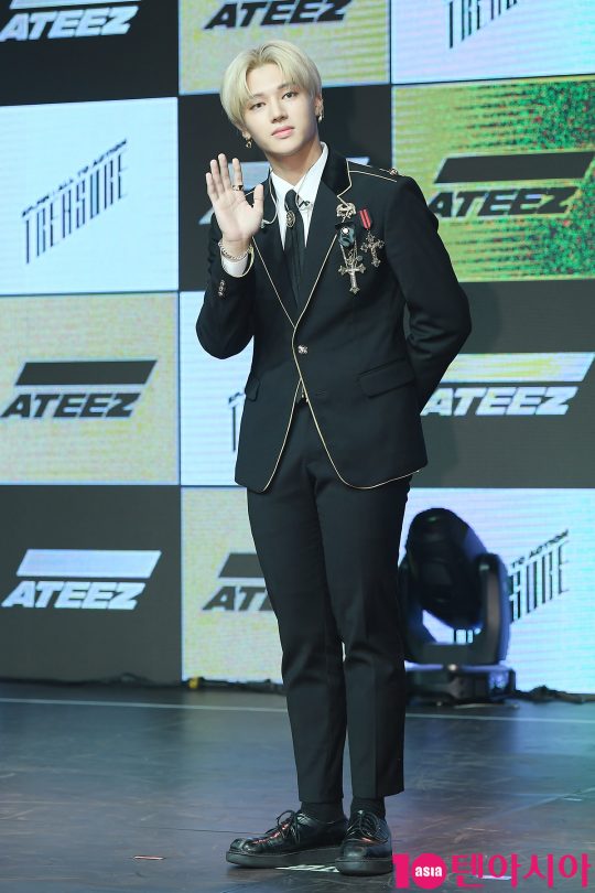 그룹 에이티즈 우영