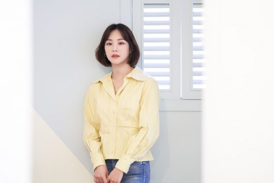 한지은은 “안마의자 PPL 장면이 SNS에서 큰 화제다. 이쯤 되면 홍보모델을 시켜줘도 잘 할 것 같다”고 웃었다. / 사진제공=HB엔터테인먼트