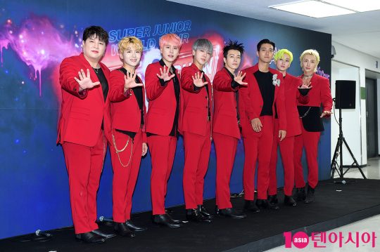 그룹 슈퍼주니어의 신동(왼쪽부터), 려욱, 규현, 예성, 동해, 시원, 은혁, 이특. / 서예진 기자 yejin@