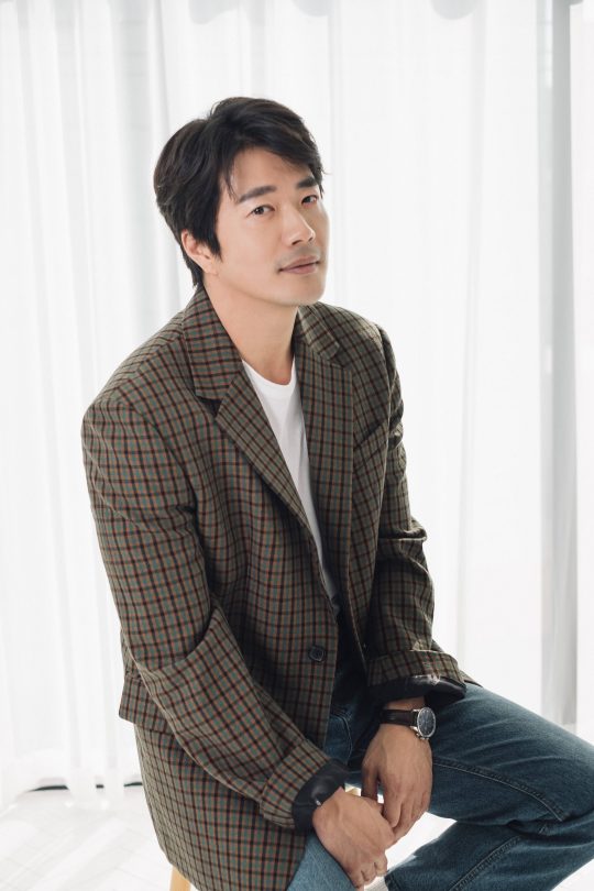 영화 ‘두번할까요’에서 자유로운 싱글을 꿈꾸는 현우를 연기한 배우 권상우. /사진제공=수컴퍼니