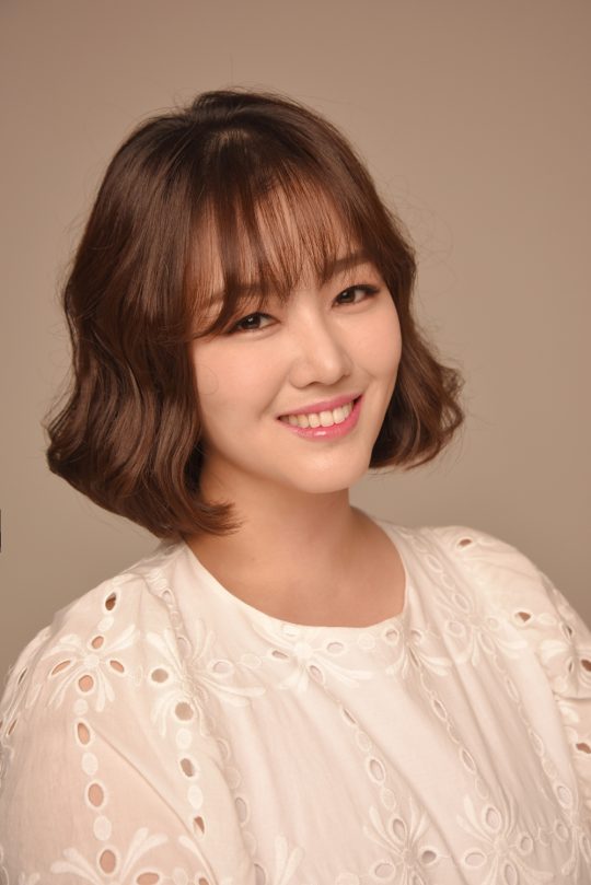 TV조선 ‘슬기로운 정보생활 알콩달콩’에 출연하는 트로트 가수 정미애. /사진제공=생각을보여주는엔터테인먼트