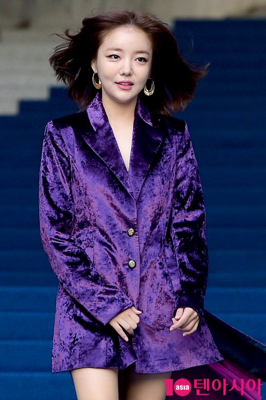 배우 문지인
