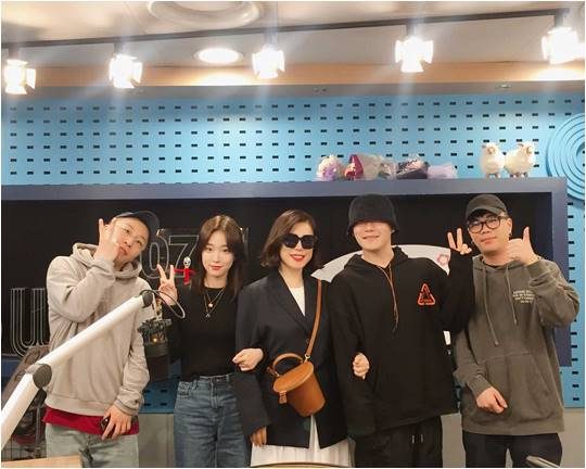 가수 소야(왼쪽에서 두번째./ 사진제공=GH엔터테인먼트