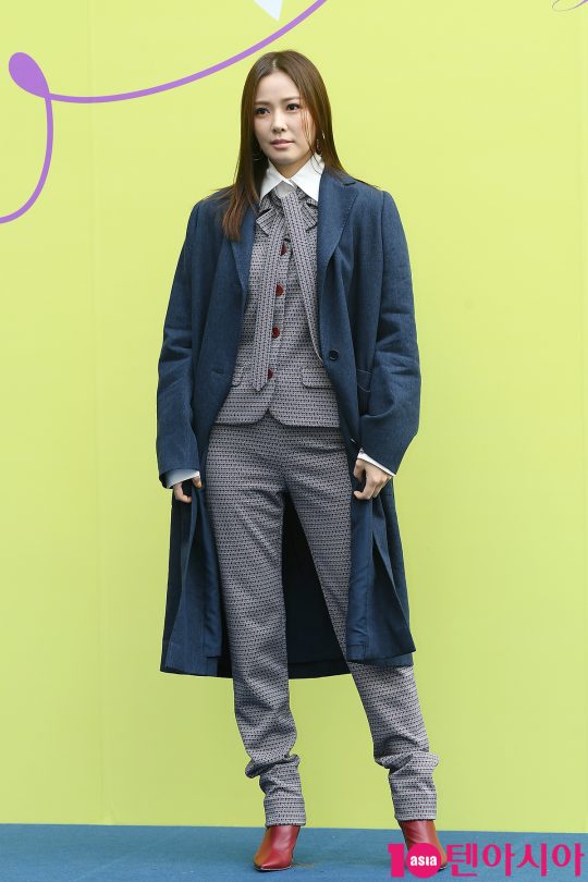 배우 손태영
