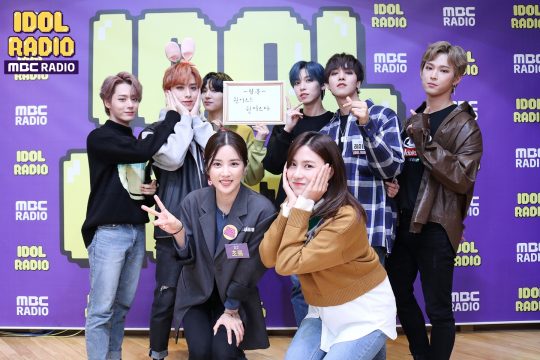 ‘아이돌 라디오’의 출연한 그룹 원어스./사진제공=MBC라디오