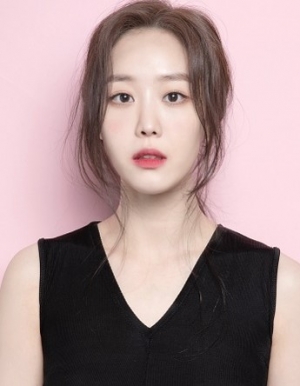 'SAT 수학 만점' 뇌섹녀 차재이, 가족이엔티와 전속계약 체결 (공식)