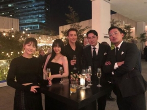임수정, LA서 하정우X조진웅과 인증샷 &#34;반가웠어&#34;