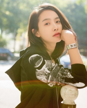 f(x) 빅토리아, 설리 비보에 충격...中 드라마 촬영 중단→한국 입국