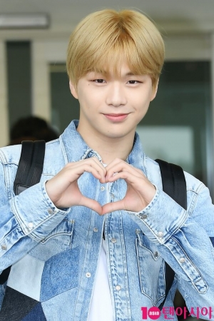 강다니엘, 아이돌차트 83주 연속 최다득표 '최장기록'