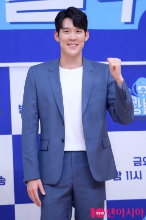 '뭉쳐야 찬다' 측 “마린보이 박태환, 어쩌다FC 용병으로 출격”