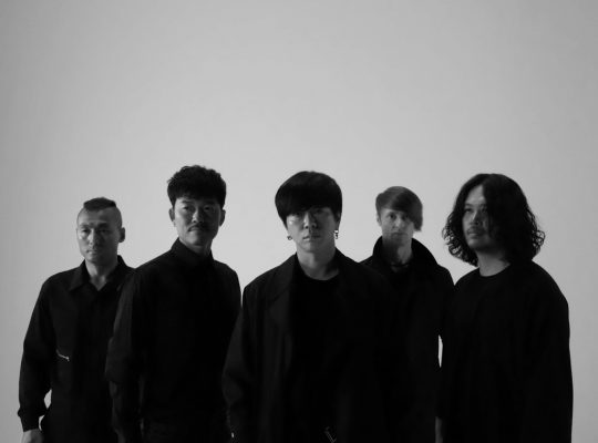 밴드 YB의 김진원(완쪽부터), 박태희, 윤도현, 스캇 할로웰, 허준. / 사진제공=디컴퍼니