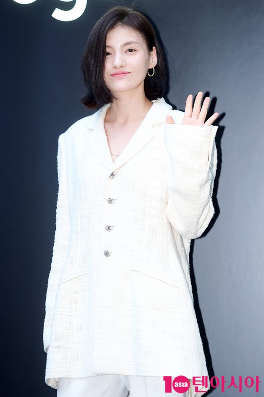배우 김용지
