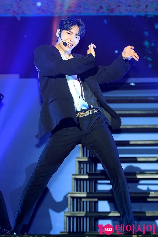 업텐션 이진혁