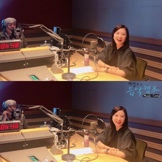 "특급 만남"... '윤희에게' 김희애, 오늘(8일) '배철수의 음악캠프' 출연