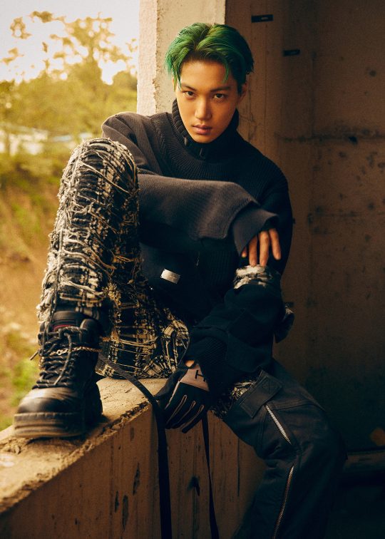 그룹 엑소의 카이 정규 6집 ‘OBSESSION’ 티저 이미지 / 사진제공=SM엔터테인먼트