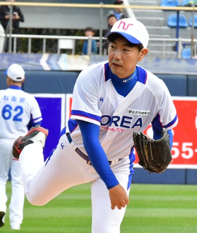 오는 16일 대만 도원국립야구장에서 열리는 ‘제1회 아시안컵 연예인야구대회’ 대만전 선발투수로 나서는 배우 이종혁/ 사진=한스타미디어 제공