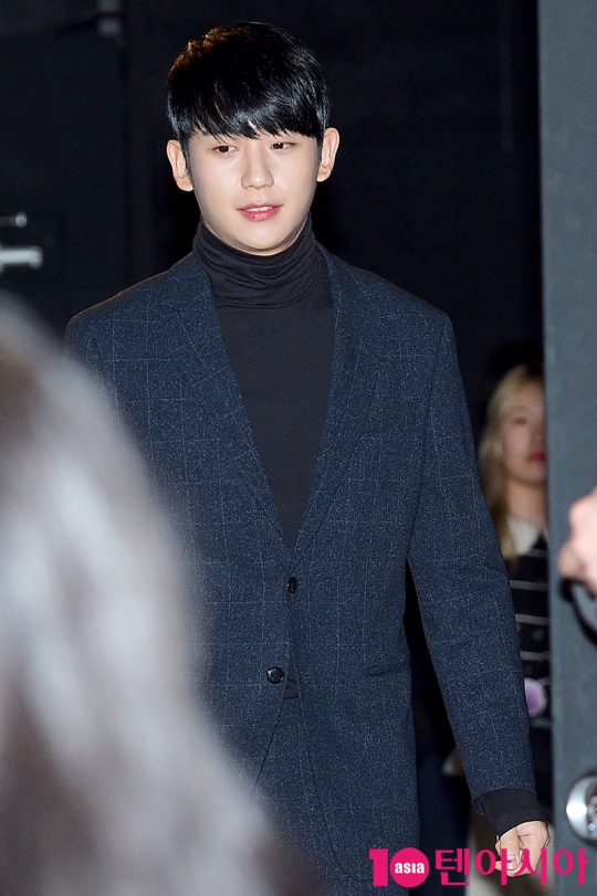 배우 정해인