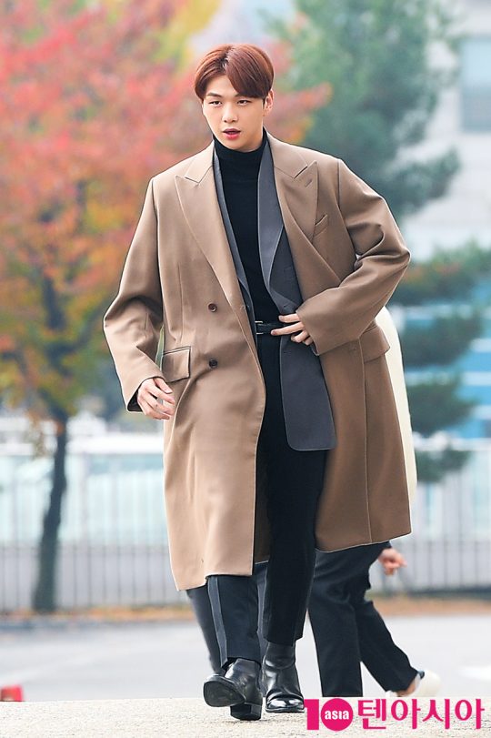 가수 강다니엘