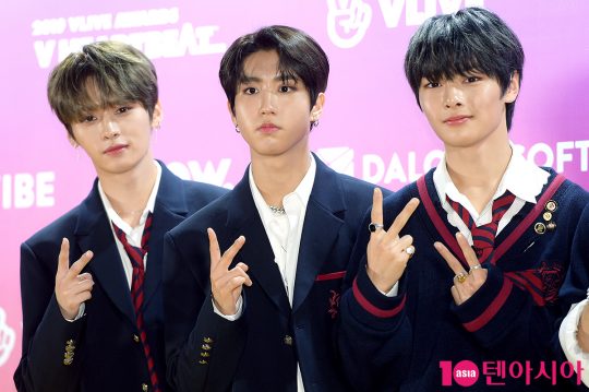 스트레이 키즈 리노, 한, 아이엔