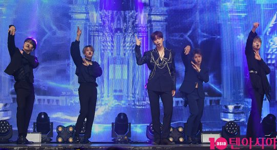 그룹 아스트로