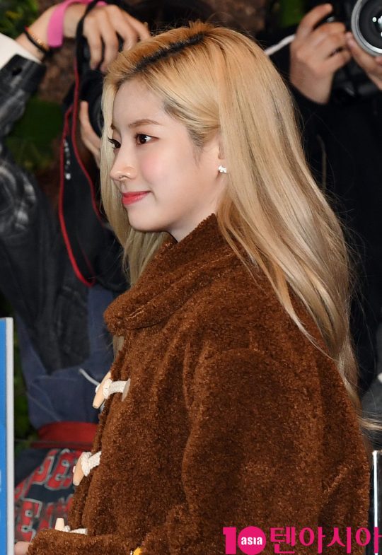 걸그룹 트와이스(나연, 정연, 모모, 사나, 지효, 미나, 다현, 채영, 쯔위) 멤버 다현이 오후 21일 오후 일본 스케줄 참석차 김포국제공항을 통해 일본으로 출국하고 있다.