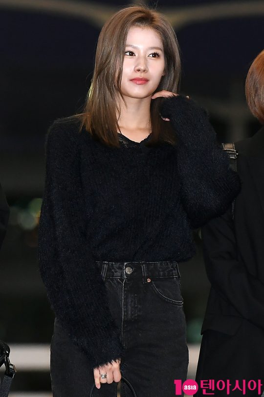 그룹 트와이스 사나