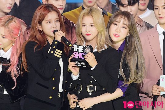 우주소녀 엑시, 다영, 연정