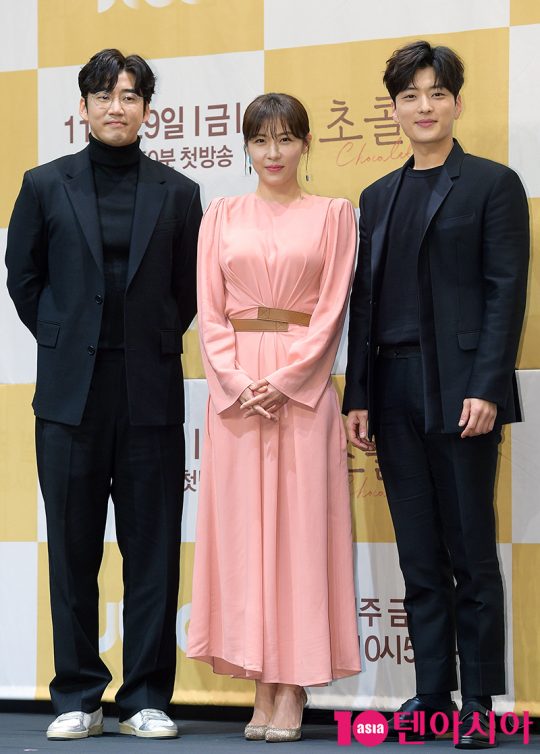 배우 윤계상(왼쪽부터), 하지원, 장승조