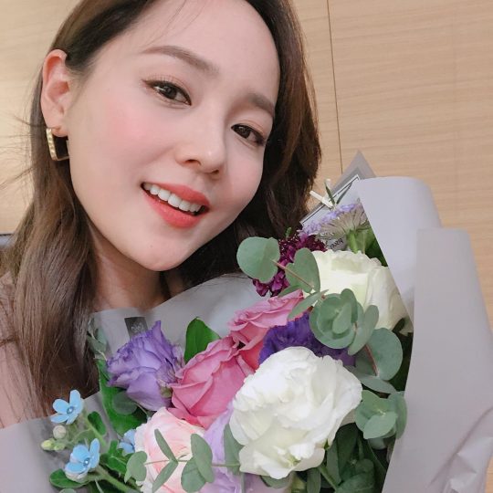 ‘데뷔 22주년’ 유진 “오랫동안 해올 수 있었던 건 여러분의 사랑 덕분”