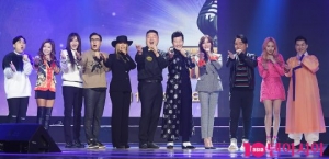 '보이스퀸' “제2의 인생, 꿈꾸는 장이 될 것”···주부만을 위한 감동의 무대(종합)