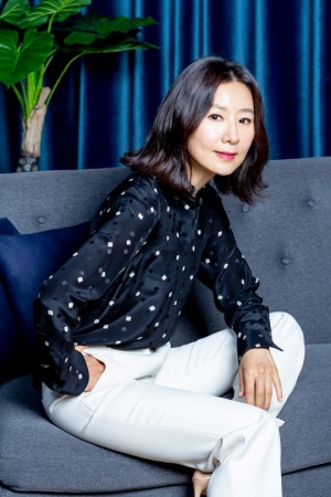 김희애 “'윤희에게', MSG 없는 소박한 된장찌개 같은 영화”
