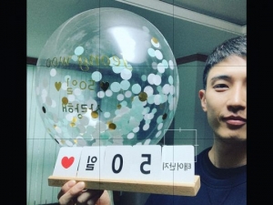 '장신영♥' 강경준, 둘째 50일 자축 “우리 가족 사랑해”