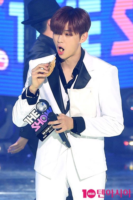 가수 강다니엘