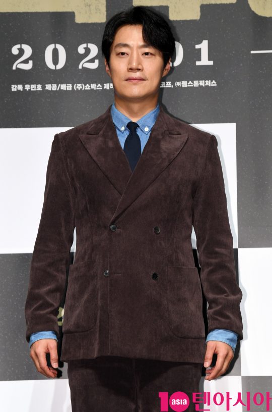 배우 이희준이 12일 오전 서울 신사동 압구정 CGV에서 열린 영화 ‘남산의 부장들’ 제작보고회에 참석하고 있다.