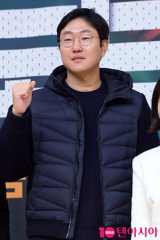 정동윤 감독이 13일 오후 서울 목동 SBS사옥에서 열린 SBS 새 금토드라마 ‘스토브리그’ 제작발표회에 참석해 포즈를 취하고 있다./서예진 기자 yejin@