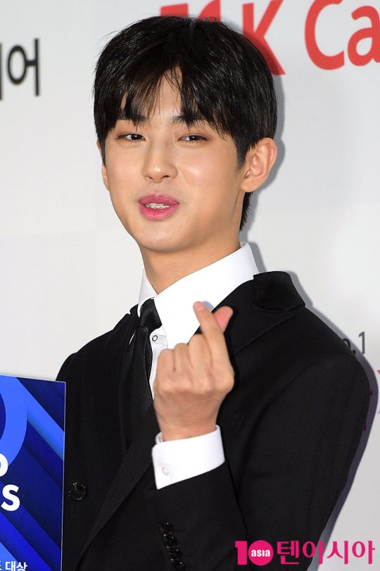 가수 김민규