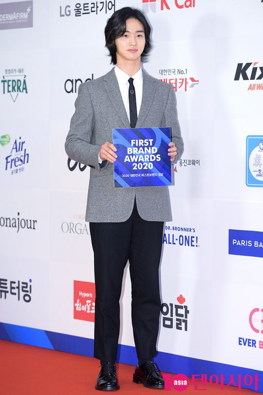 배우 장동윤