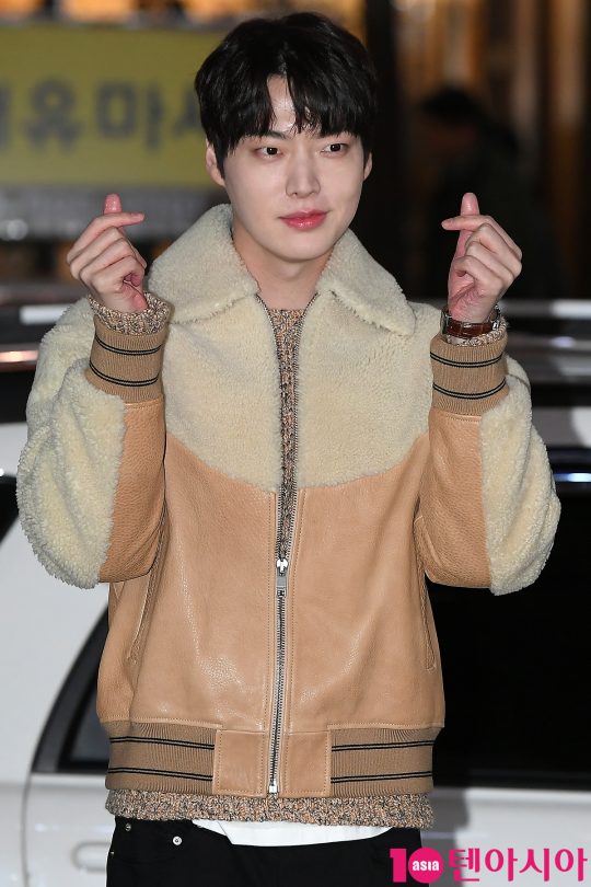 배우 안재현