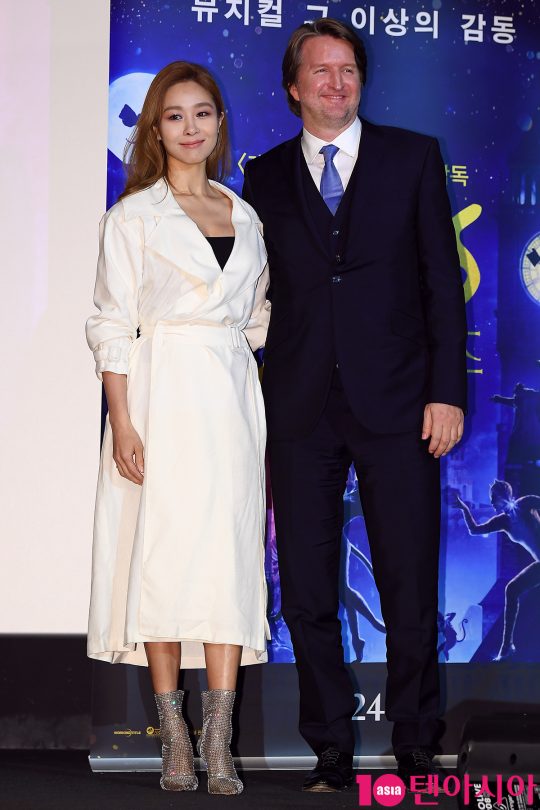 배우 옥주현, 톰 후퍼 감독