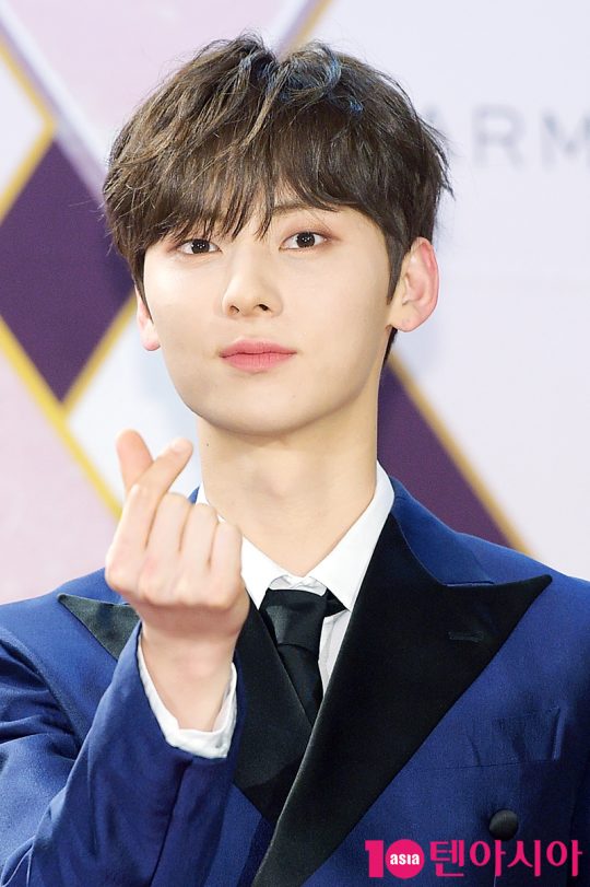 뉴이스트 황민현