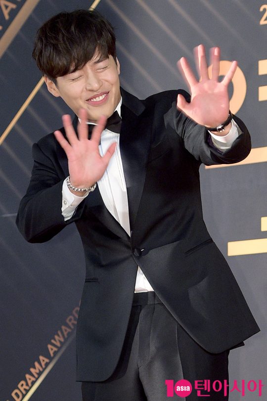 배우 강하늘