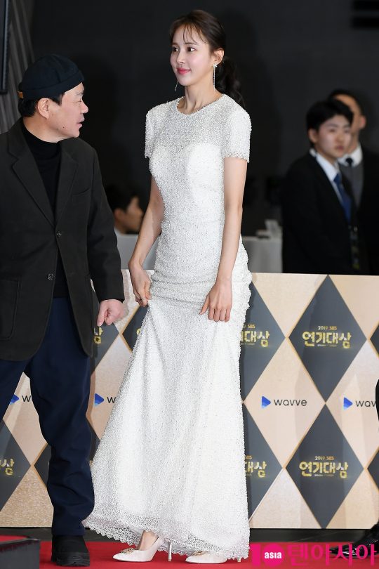 배우 노행하