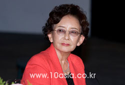 여배우들│지붕 뚫고 여배우